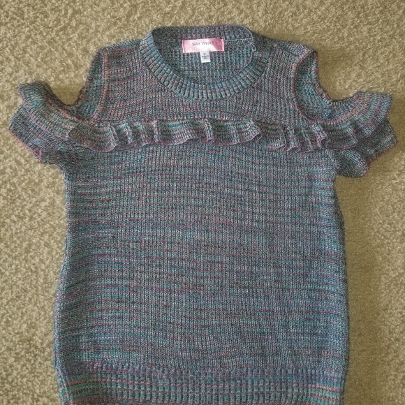 🦄6 Items for $20🦄 PEEK a Boo shoulder top - Picture 3 of 5